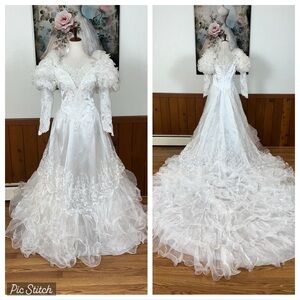 Fabulous Vintage 90s Organza Ruffle Wedding Gown!